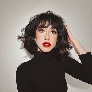 Meet your Posher, Andrea